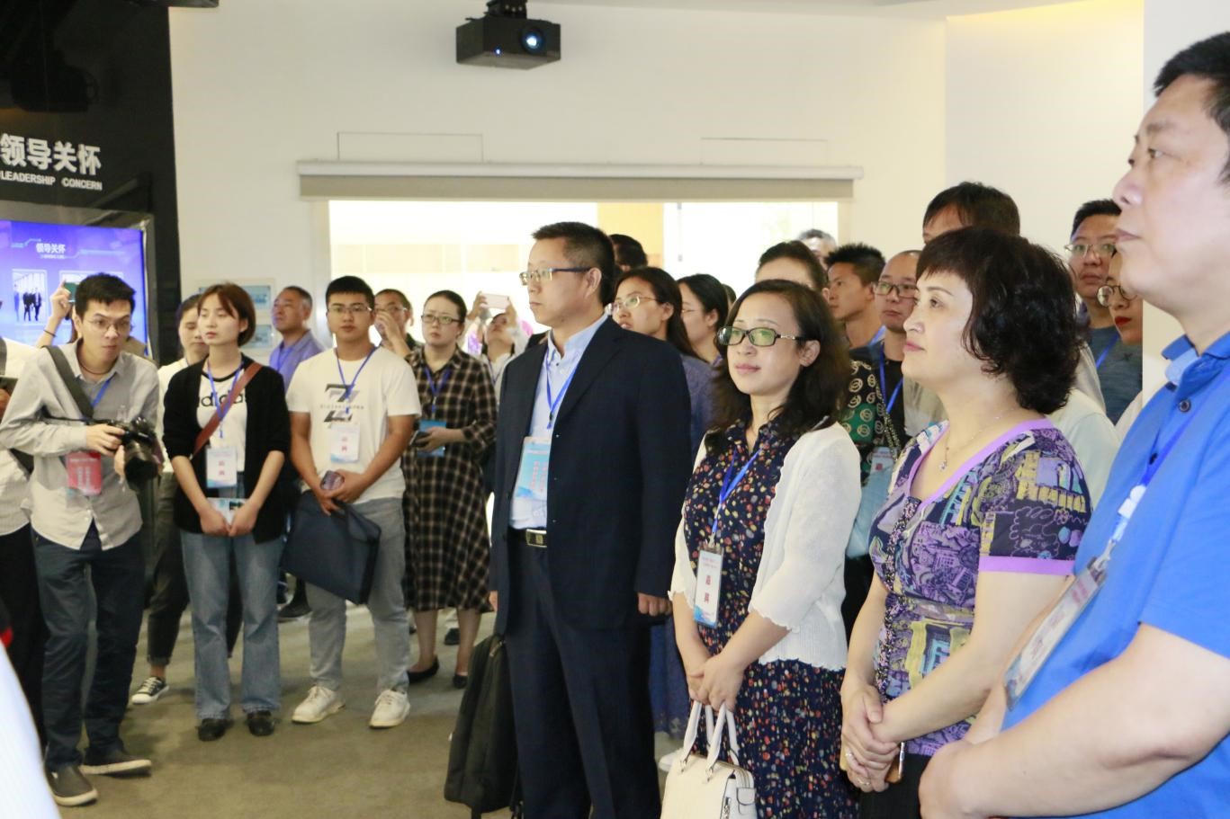 铜仁市当局“走进庆幸企业”观摩团造访太阳集团tyc1286新资料