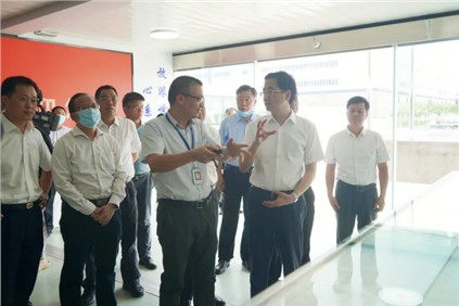 广西壮族自治区人大常委会副主任、党组副书记，自治区总工会主席张晓钦调研南部产业基地